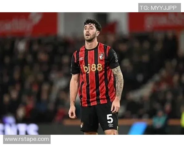 尤文图斯与巴萨激战正酣双方战术博弈引发球迷热议