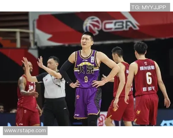 广东队与稠州的巅峰对决谁将赢得这场激烈的篮球盛宴