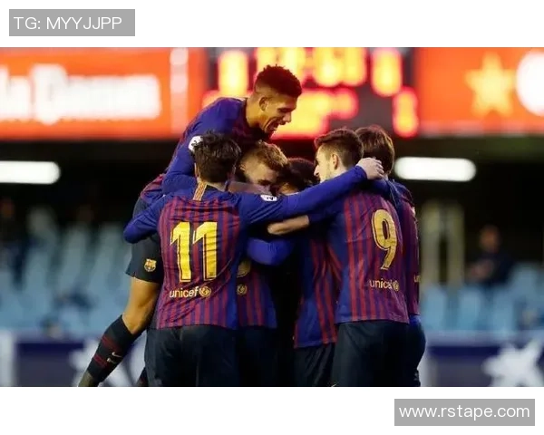 鲁本迪亚斯的足球之路：从青涩小将到世界级后卫的成长历程