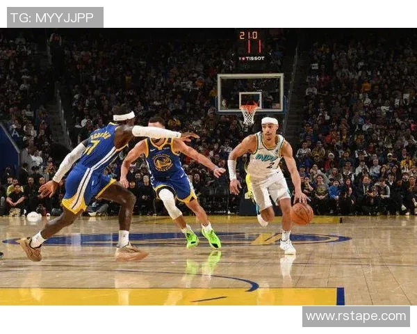 雄鹿与快船对决前瞻分析及比赛结果预测11月11日