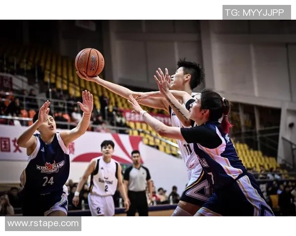 中国男篮对决加拿大男篮直播全程回顾与精彩瞬间分析