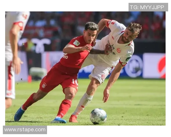 格雷茨卡的足球之路与拜仁慕尼黑的辉煌成就探讨