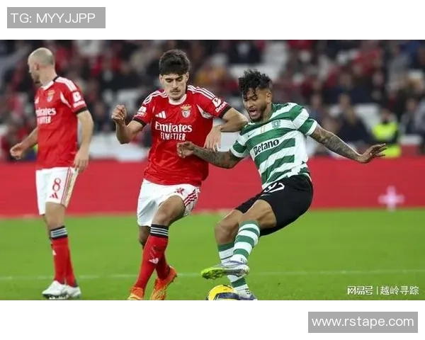 本菲卡与那不勒斯激战正酣谁能在欧冠赛场笑到最后