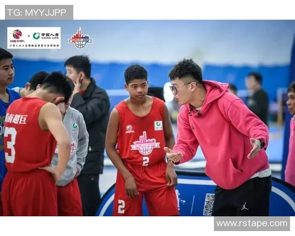 翟晓川的篮球之路：从青涩少年到CBA明星的成长历程与心路历程