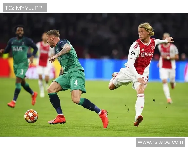 阿贾克斯与奥尔良激战正酣谁能在这场对决中笑到最后